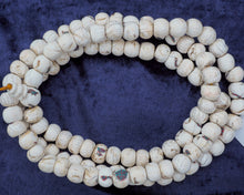 Load image into Gallery viewer, 108 Authentic White Conch Mala (Large)