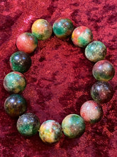Load image into Gallery viewer, Authentic Red and Green Quartz Wrist Mala