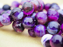 Load image into Gallery viewer, Authentic Purple Agate Wrist Mala