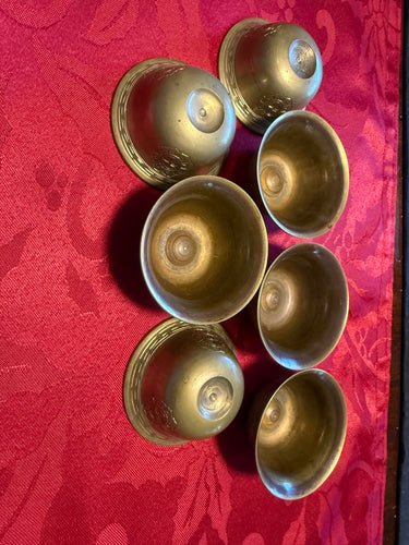 7 Offering bowls